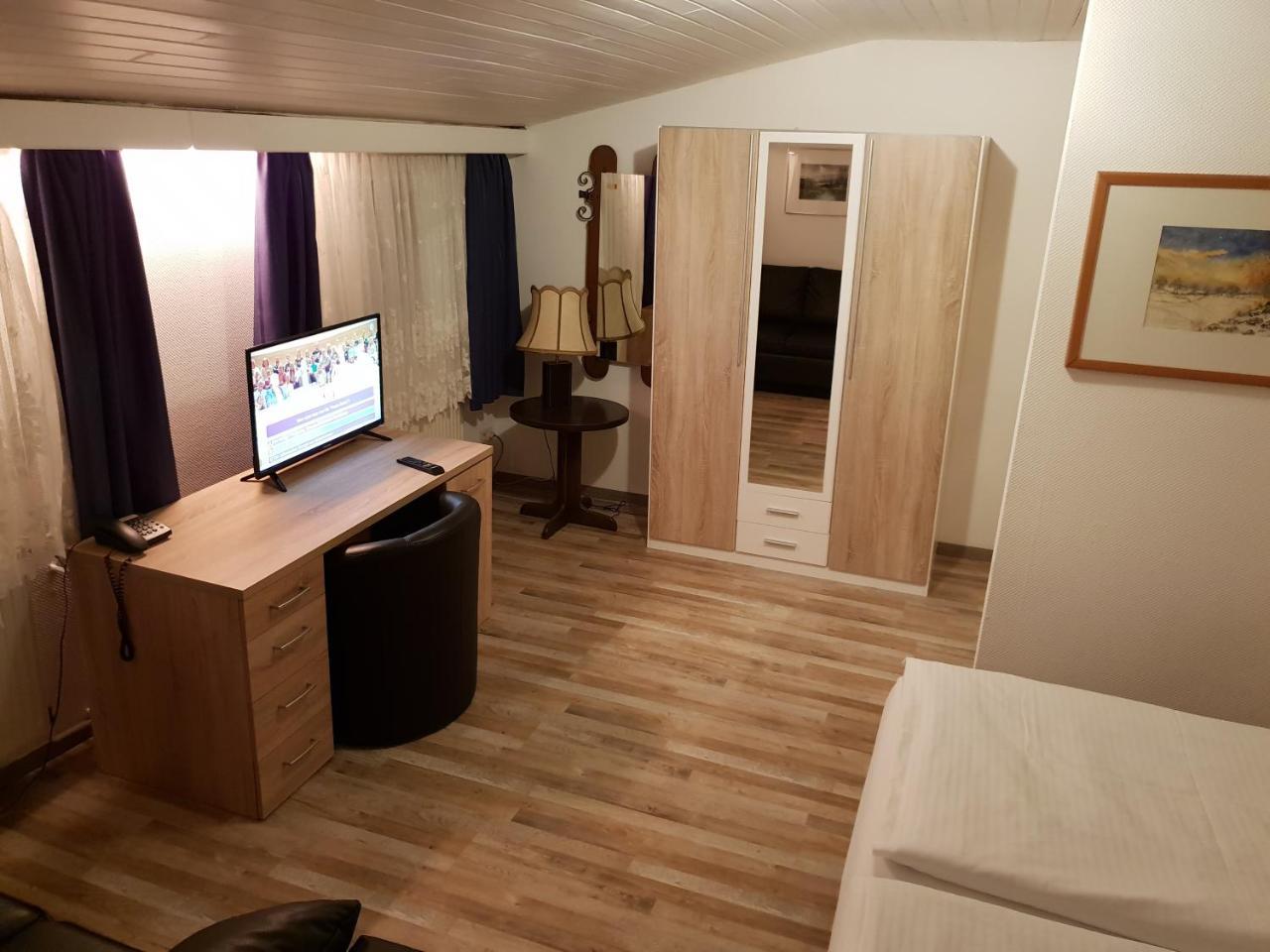 Altdeutsche Bierstuben Hotel ชเวล์ม ภายนอก รูปภาพ